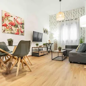 3br With Parking And Patio In The Center By Rems Appartement