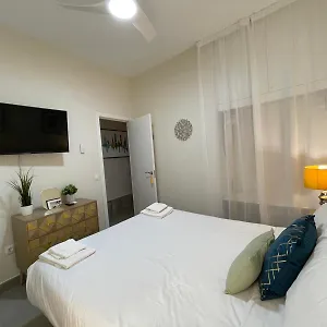 https://lovely-quiet-apartment-malaga-center.1costadelsol.com